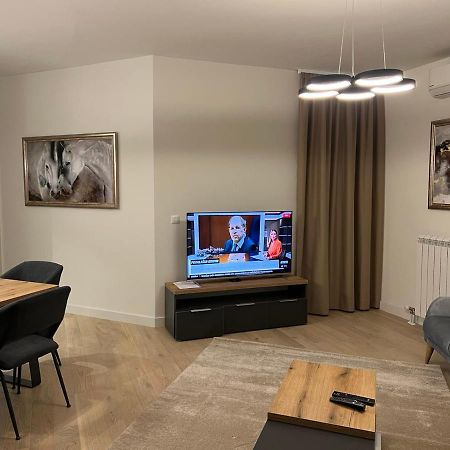 Belgrade Waterfront - Beograd Na Vodi-Metropolitan Apartman Kültér fotó